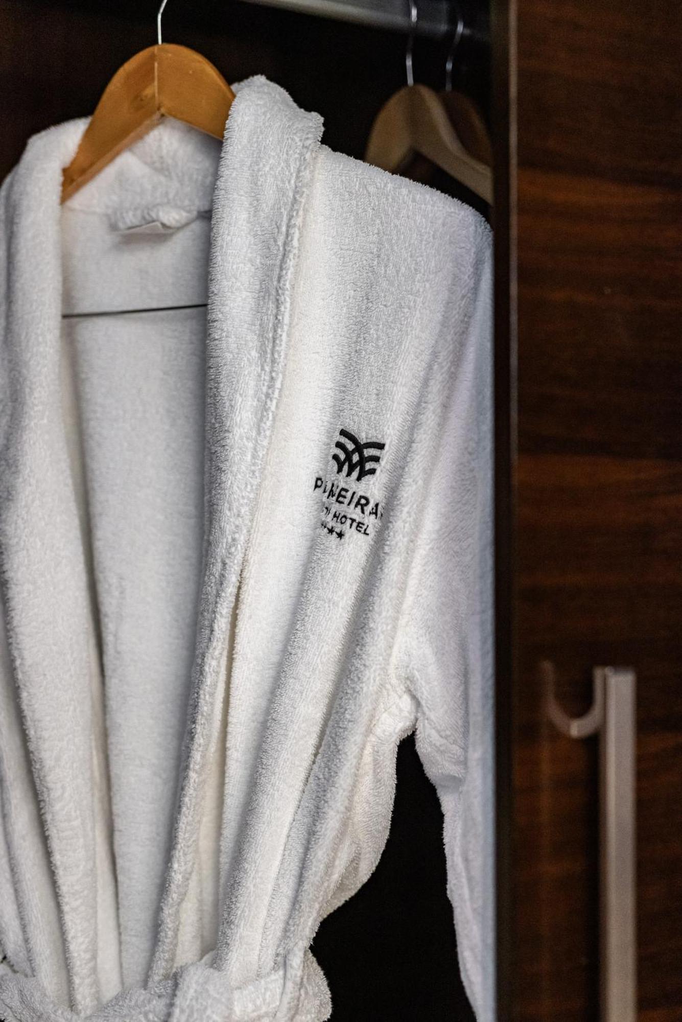 Palmeiras Suite Hotel ลูอันดา ภายนอก รูปภาพ
